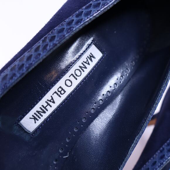 MANOLO BLAHNIK Monda Snake and Suede Pumps Navy Pointed Toe Heel Women's 38 - Picture 10 of 11